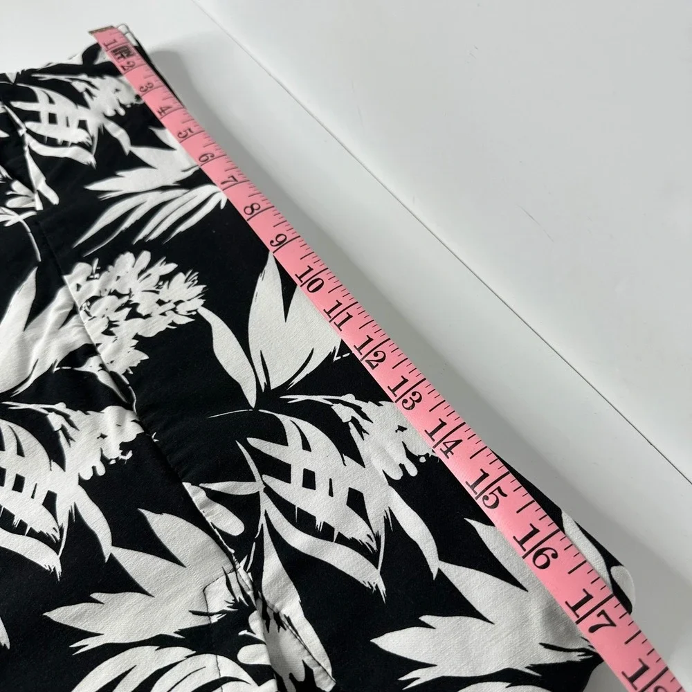 SC & CO Stretch Skort Black White Tropical Floral Palm Pockets Resort Golf Sz XL